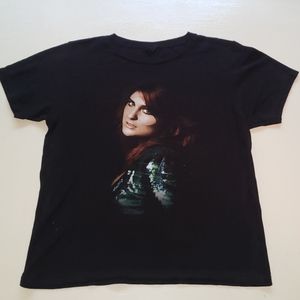 Meghan Trainor Untouchable Tour concert 2016 shirt